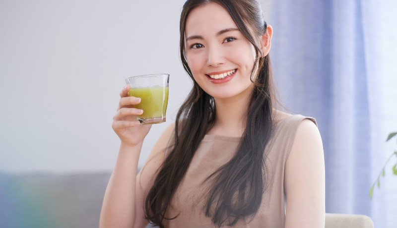 ビタミンB2を含む飲み物のおすすめは1日1～2杯の青汁！