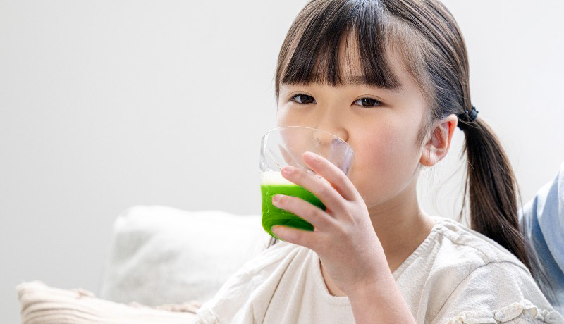 野菜嫌いの子も飲みやすい！子供におすすめの青汁はどれ？